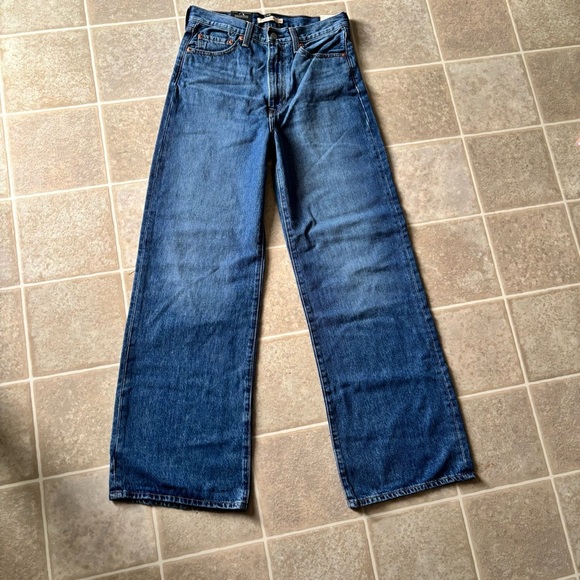 Levi,S Women's Blue Denim Jeans - Picture 9 of 12